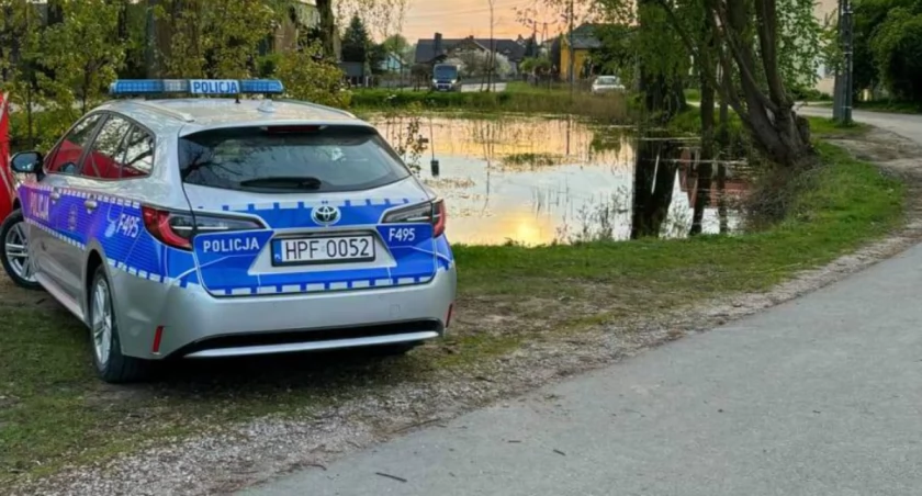 W stawie znaleziono ciało kobiety - trwa ustalanie przyczyn jej śmierci