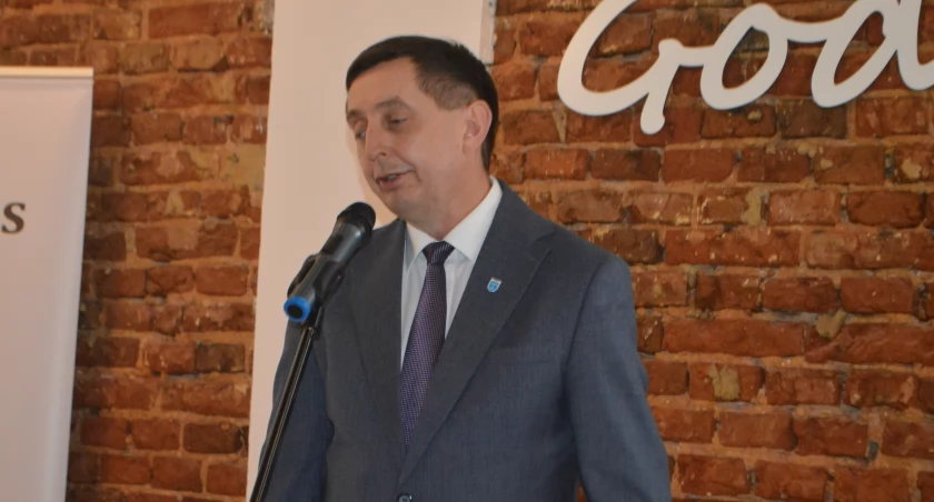 Wybory w gminie Wierzchlas. Leszek Gierczyk zmiażdżył konkurenta