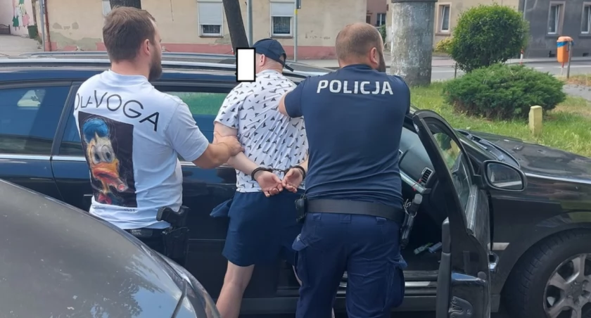 Napadł na stację paliw i groził ekspedientce bronią - sprawca został już zatrzymany