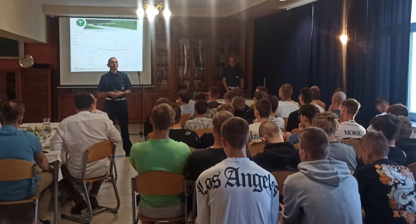 Forum transportowe w ZS nr 2 w Wieluniu - o przewozie ADR
