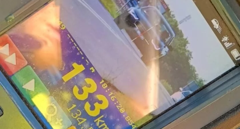 Gnał jak szalony! Przekroczył dozwoloną prędkość o ponad 80 km/h!