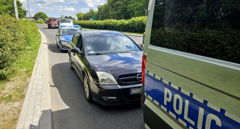 Pijany kierowca podróżował z nastolatkiem. Wydmuchał dwa promile