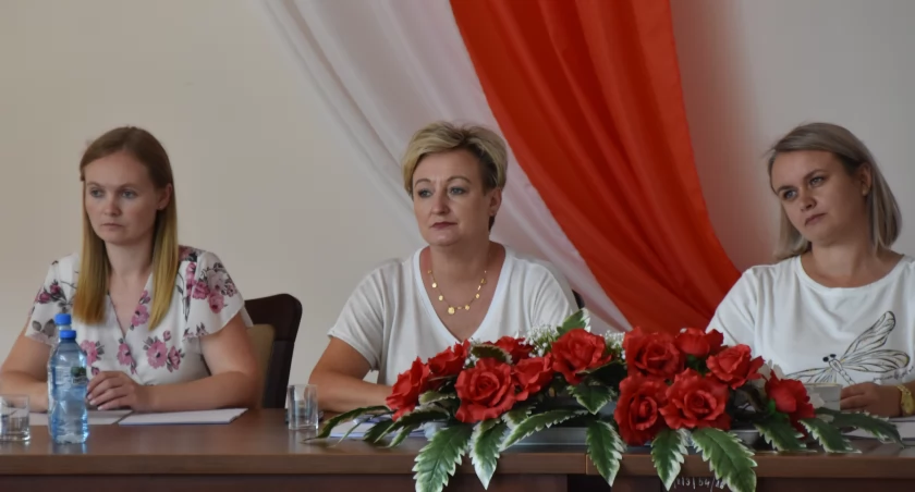 “Bierzcie się do roboty” - niefortunna wypowiedź na sesji Rady Gminy Konopnica