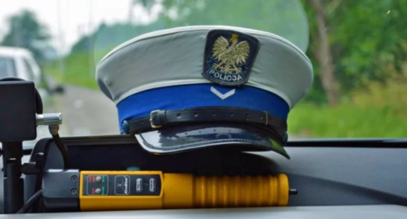 Został złapany bez prawa jazdy dzień po dniu. Stanie przed sądem! 