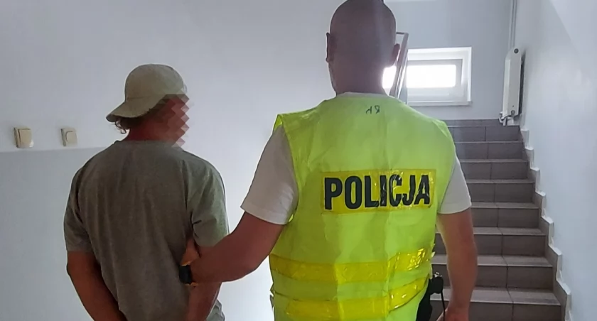 Okradł kolegę w Pajęcznie - co padło jego łupem?