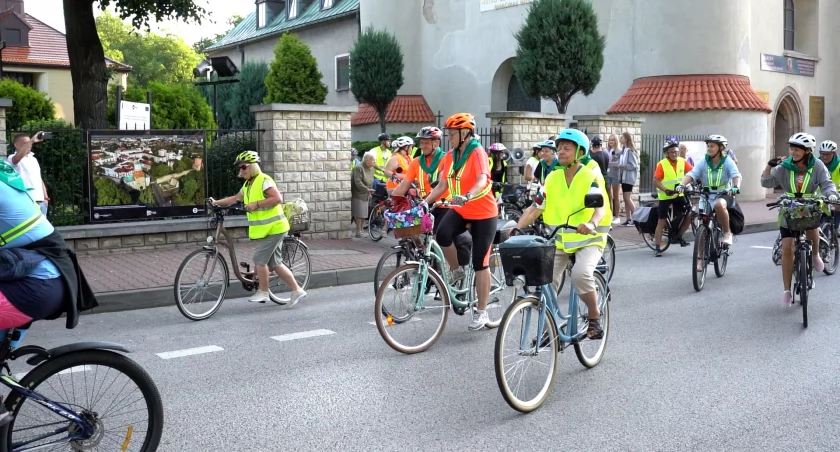Pielgrzymka rowerowa z Wielunia na Jasną Górę: duchowa podróż już po raz piąty