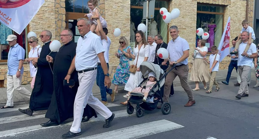 Marsz dla Życia i Rodziny w Wieluniu 2024: film i zdjęcia
