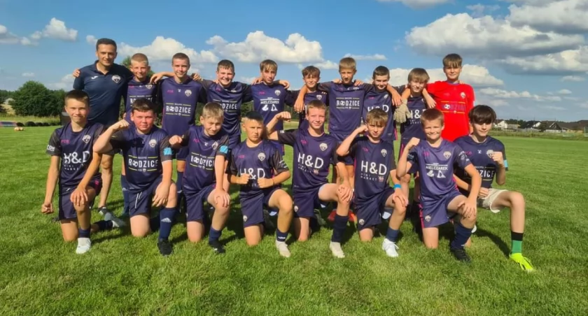 FC Bonus triumfuje: Zwycięstwo 3:0 w meczu kontrolnym przed przerwą wakacyjną