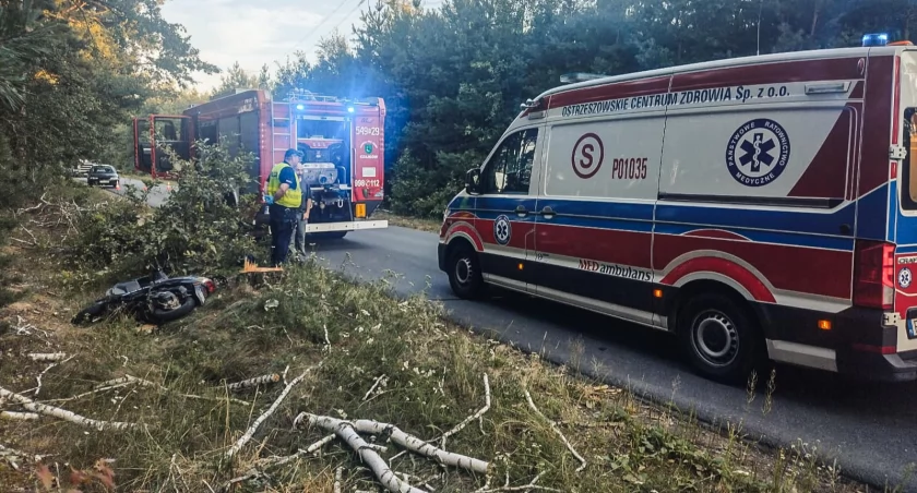 Skuterem wjechał do rowu - 68-latek potrzebował pomocy medycznej