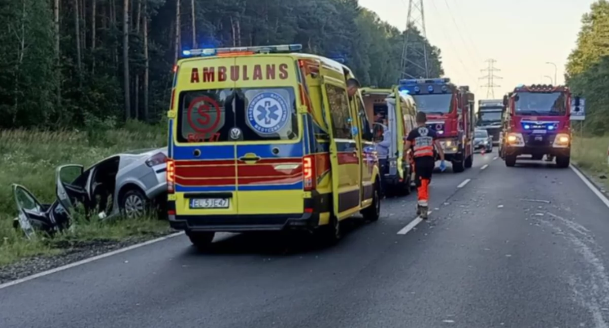 Nie ustąpił pierwszeństwa i uderzył w inny pojazd - trzy osoby trafiły do szpitala