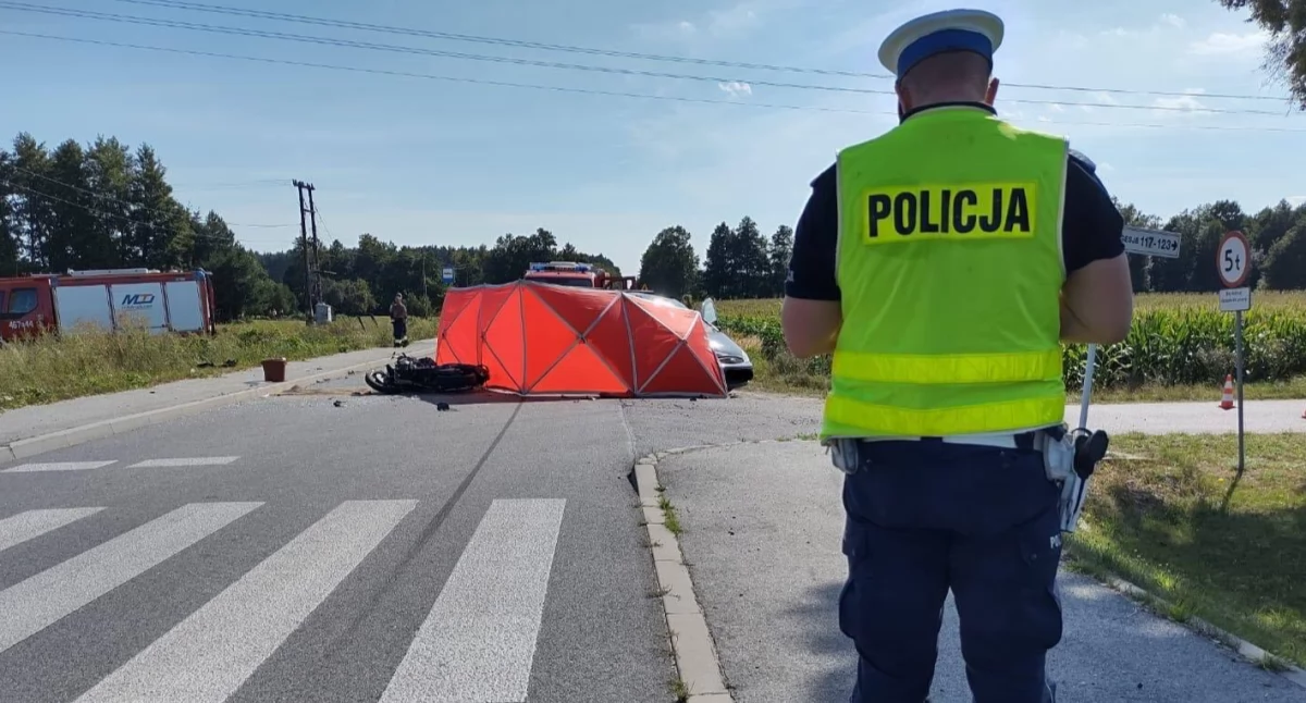 Wypadek w Mikorzynie - motocyklista zginął na miejscu