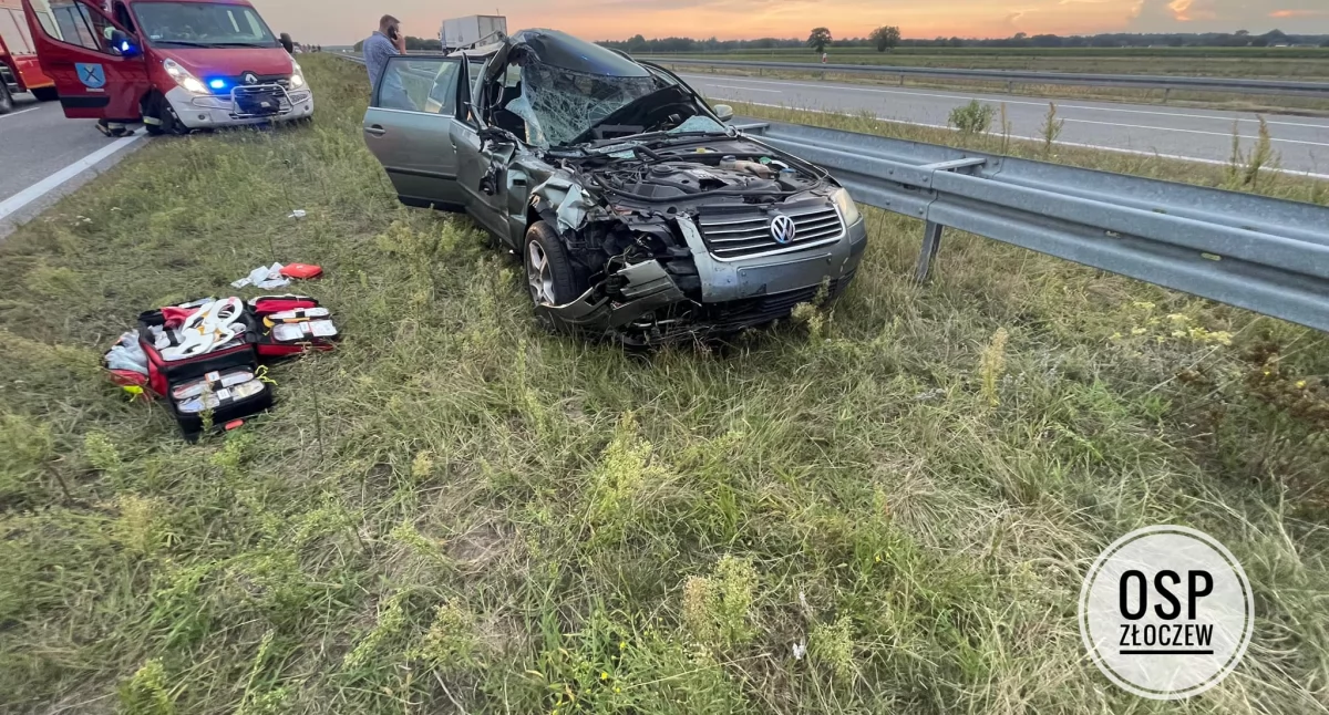Wypadek na S8 - osobówka uderzył w tył ciężarówki 