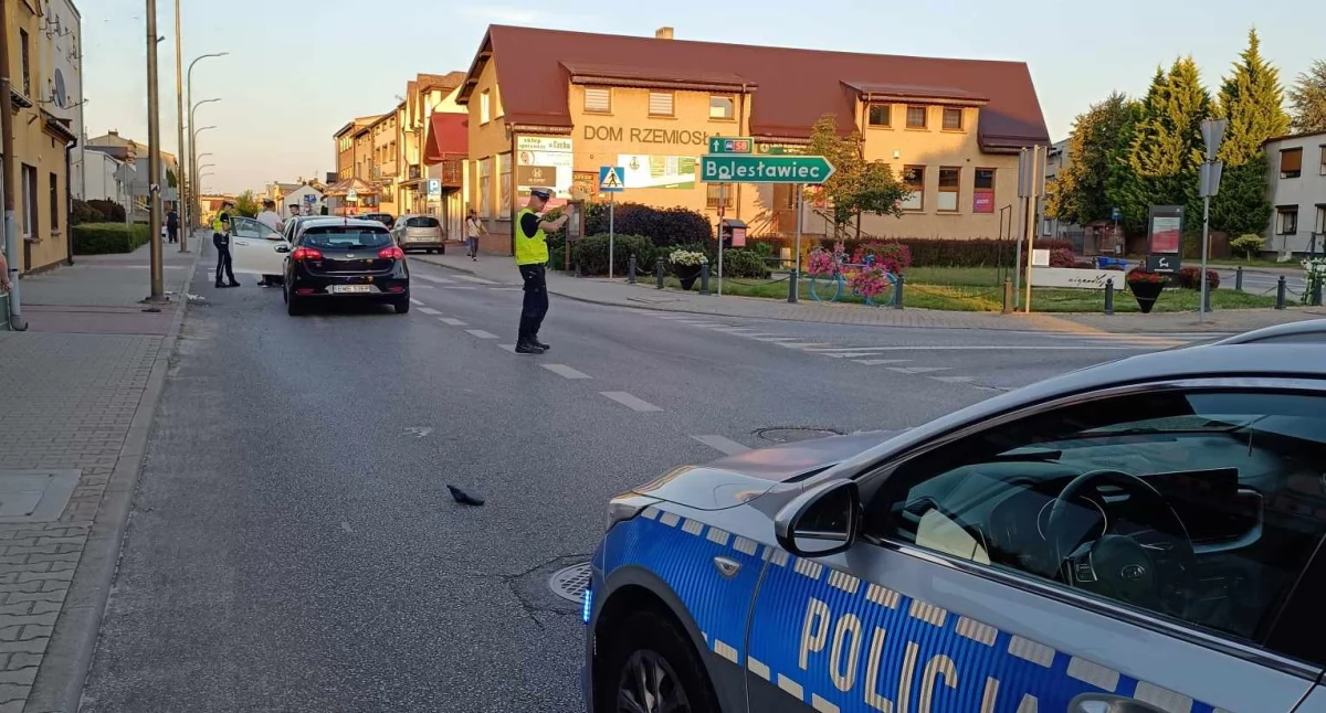 Potrącenie na Warszawskiej. Pieszy trafił do szpitala 