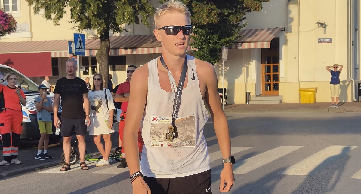Jubileuszowy wieluński Bieg Pokoju i Pojednania: Michał Bator triumfuje, Agnieszka Kuzyk najlepsza wśród kobiet