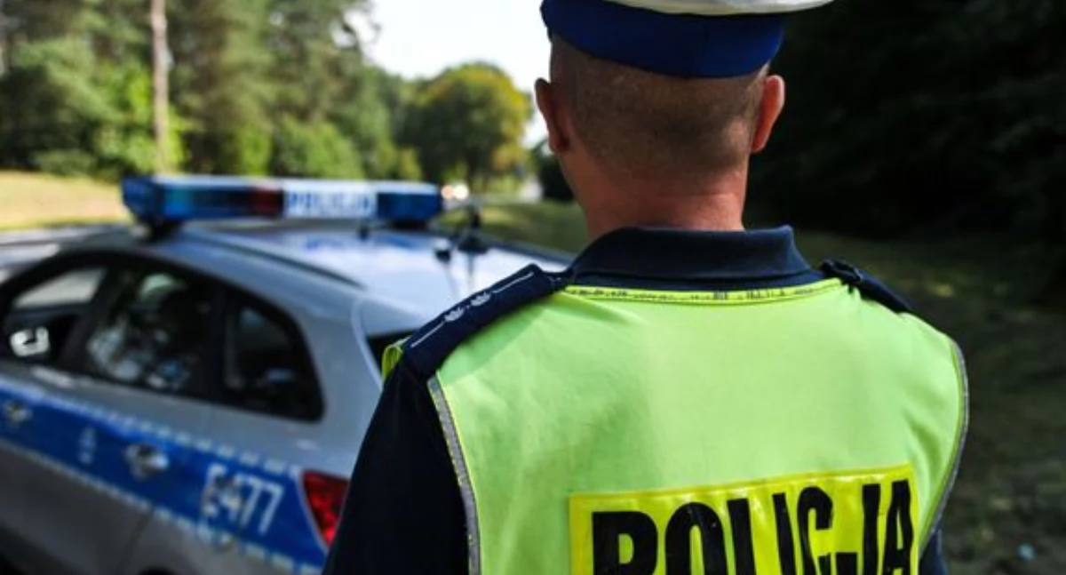 Dziewięć osób w passacie. Trzy z nich schowały się w... bagażniku
