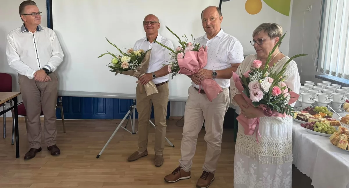 Społeczność szkolna I LO w Wieluniu pożegnała cenionego pedagoga - po latach pracy, czas na emeryturę!