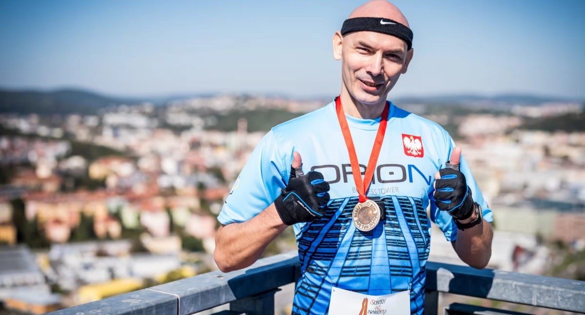 Marek Martyniak z Wielunia wziął udział w mistrzostwach Czech w biegu po schodach – krok po kroku do mistrzostw Polski