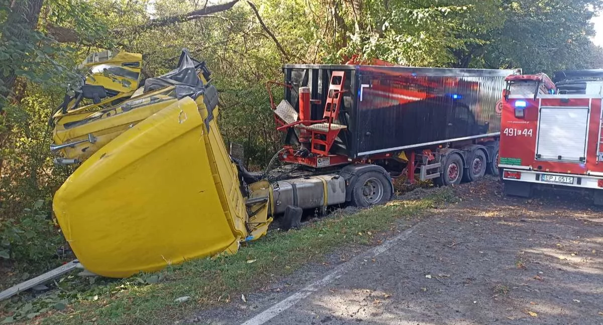 Wracamy do sprawy wypadku ciężarówki w Dylowie Rządowym - policja ustaliła, co było przyczyną wypadku!