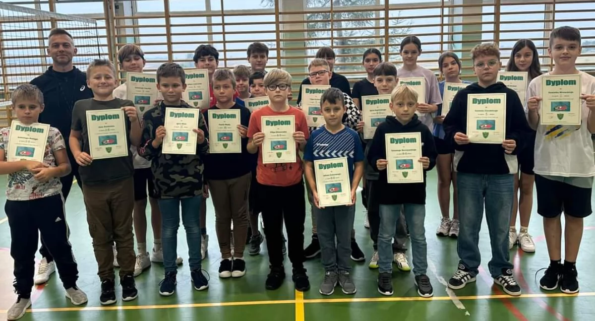 Mistrzostwa Szkoły w Tenisie Stołowym w Rudzie: Zofia Wróbel i Dominik Mirowski na czele!