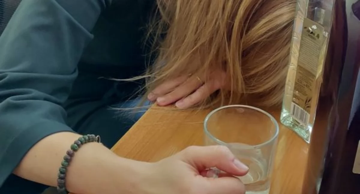 Dwójka małych dzieci i libacja alkoholowa. Sprawą zajmie się sąd rodzinny