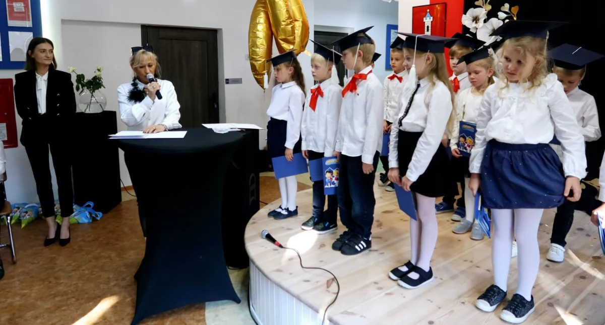 Ślubowanie w Kurowie - pierwszoklasiści dołączyli do społeczności szkolnej
