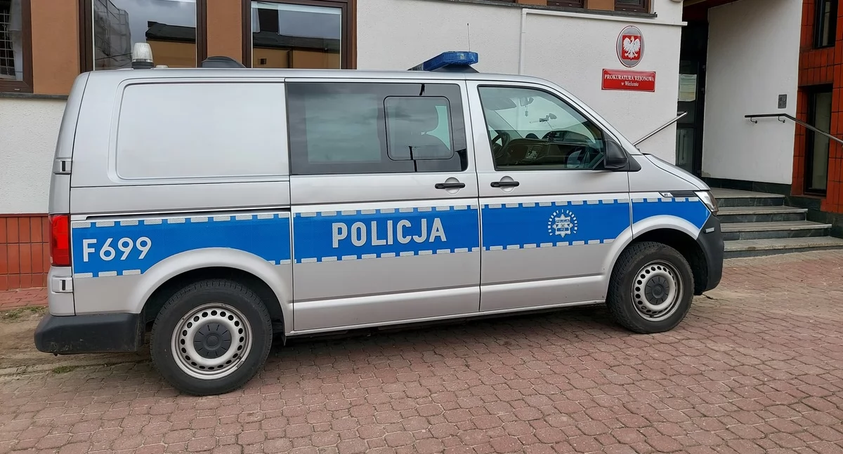 Przekroczył prędkość i miał dostać mandat - zaoferował policjantom łapówkę