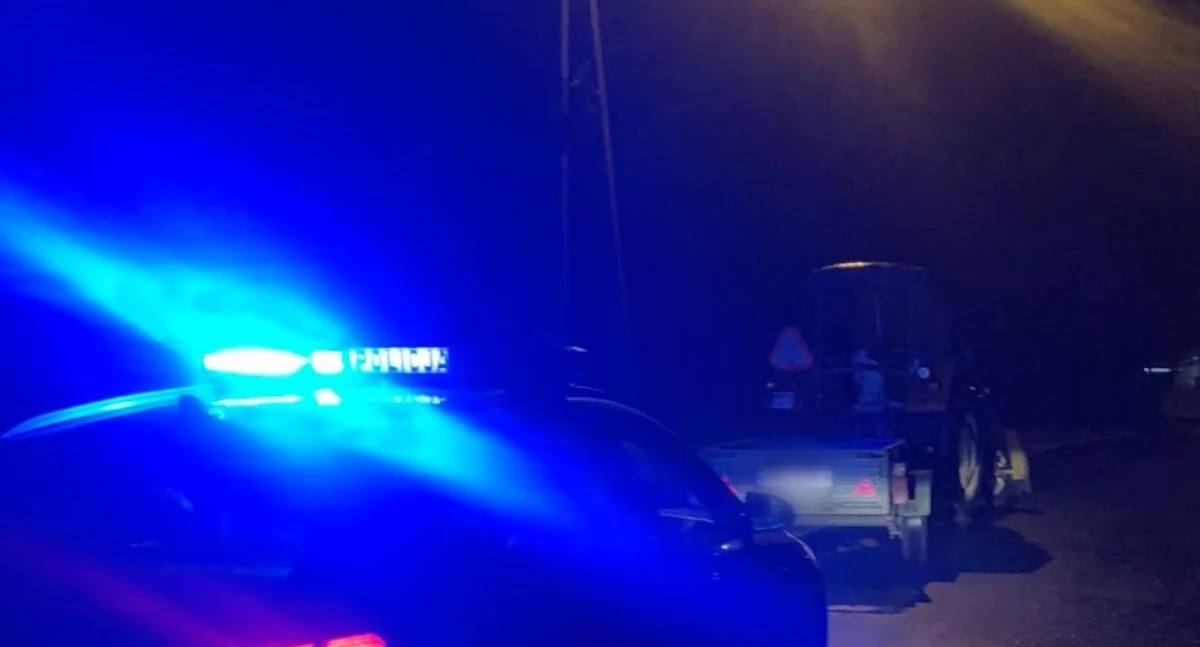 Kompletnie pijany traktorzysta uderzył w passata