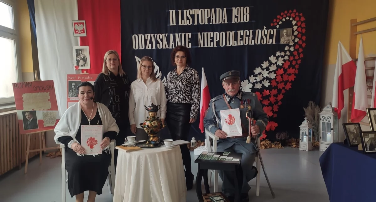 Żywa lekcja historii w Szkole Podstawowej w Skrzynnie