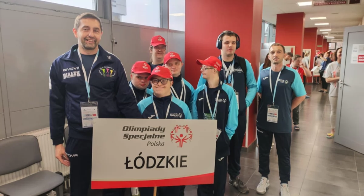 Medale, emocje i sportowa pasja – sukcesy uczniów z Wielunia i Działoszyna na Olimpiadach Specjalnych w Rybniku