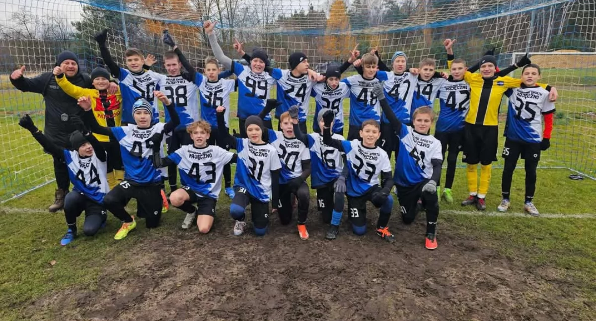 Trzecia drużyna Akademii Sportu Pajęczno w lidze wojewódzkiej! „To ogromny sukces” – mówi Michał Zawadzki