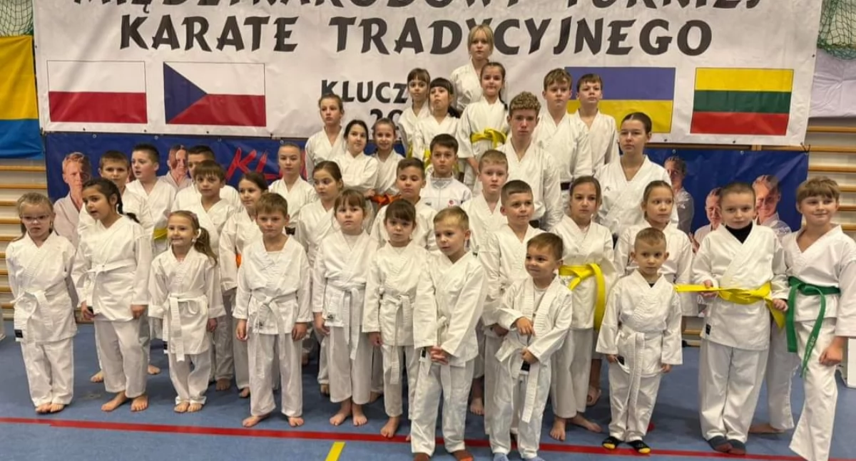 Sukces Klubu Karate Tradycyjnego Wieluń – 13 medali na międzynarodowej arenie!