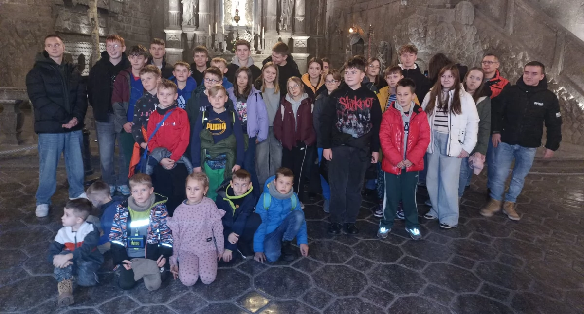 Młodzi strażacy pojechali na wycieczkę - odwiedzili Kraków oraz Wieliczkę