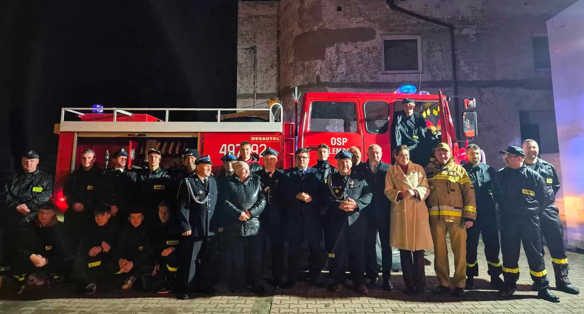 Nowy wóz dla OSP Sieniec już przyjechał