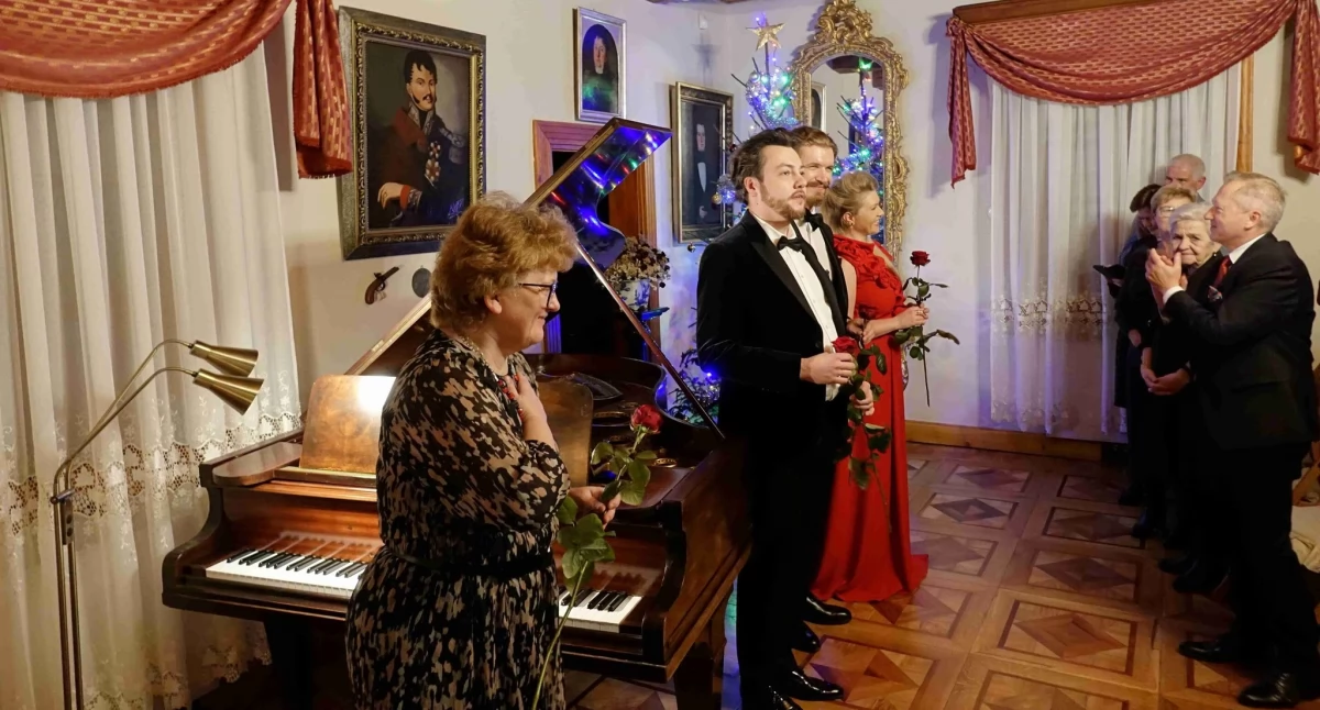 Ożarów: metamorfozy operowe w Muzeum Wnętrz Dworskich