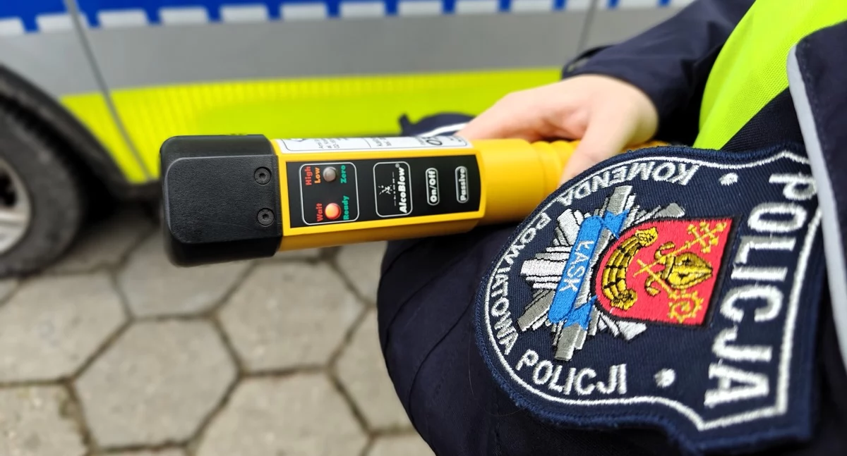 Jechał całą szerokością drogi - rowerzysta był kompletnie pijany