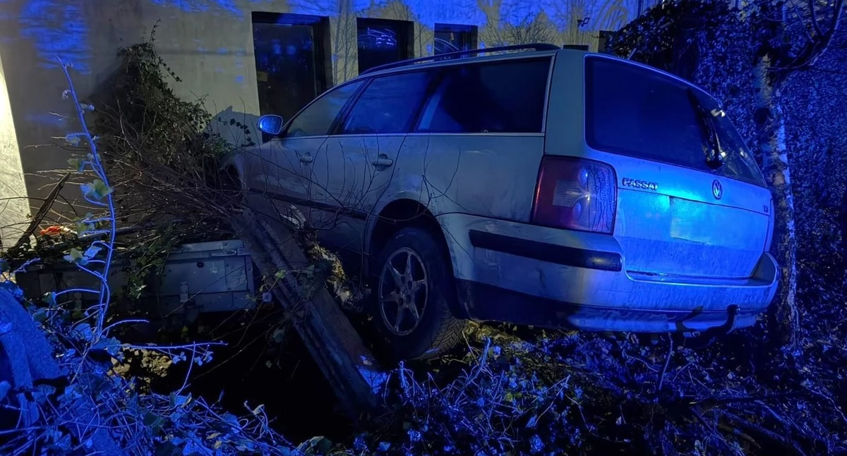 Po pijaku wjechał w ogrodzenie - 48-latka czekają teraz surowe konsekwencje