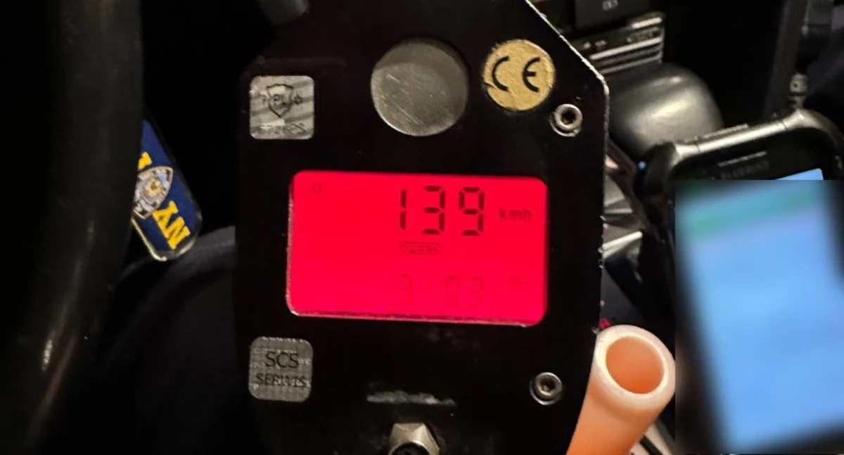 Pirat drogowy z bmw zatrzymany - gnał blisko 140 km/h w obszarze zabudowanym!