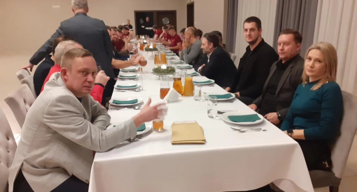 Świąteczna atmosfera i sportowe podsumowania – Wigilia WKS-u Wieluń