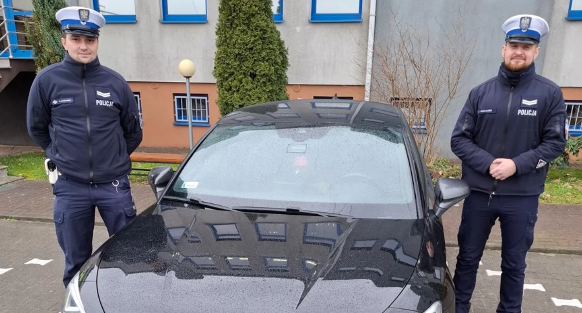 Zatrzymali kierowcę na S8, bo jechał zbyt szybko - okazało się, że wiózł rodzącą żonę do szpitala