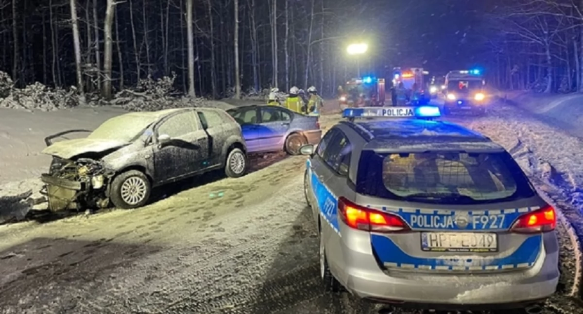 Poważny wypadek na DK-74. Sześć osób w szpitalu