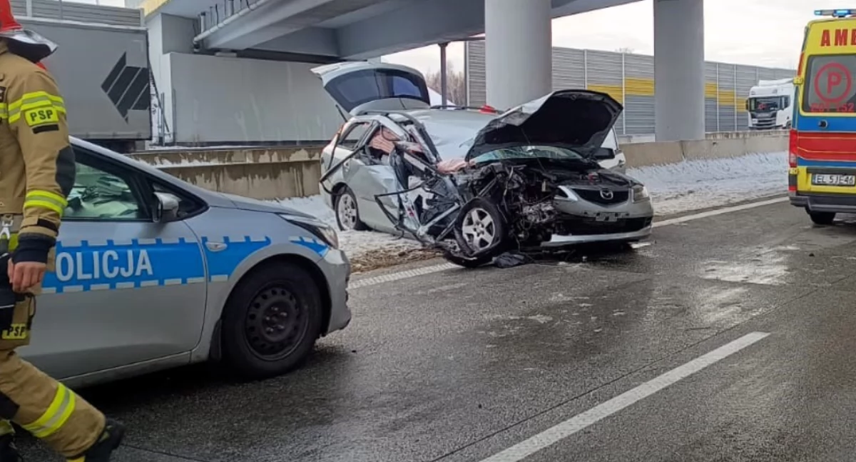 Uderzył w naczepę, a potem w bariery - niebezpieczne zdarzenie na S8!
