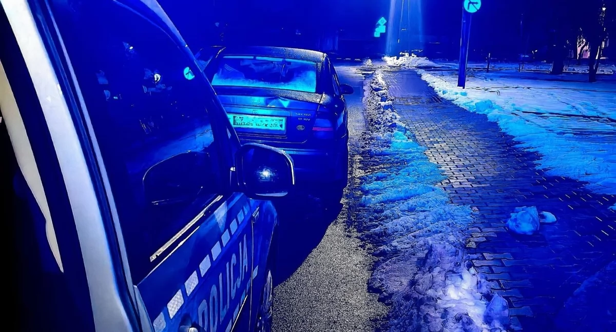 Kompletnie pijany i z dożywotnim zakazem pojechał autem do sklepu - tłumaczył, że skończył mu się alkohol 