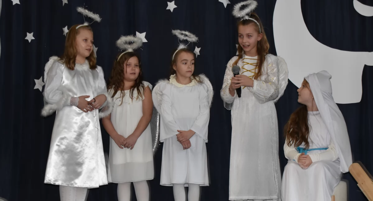 XI Noworoczny Koncert z Orkiestrą Dętą OSP Wierzchlas z okazji Dnia Babci i Dziadka: Występy dzieci wyrazem miłości, podziwu i wdzięczności