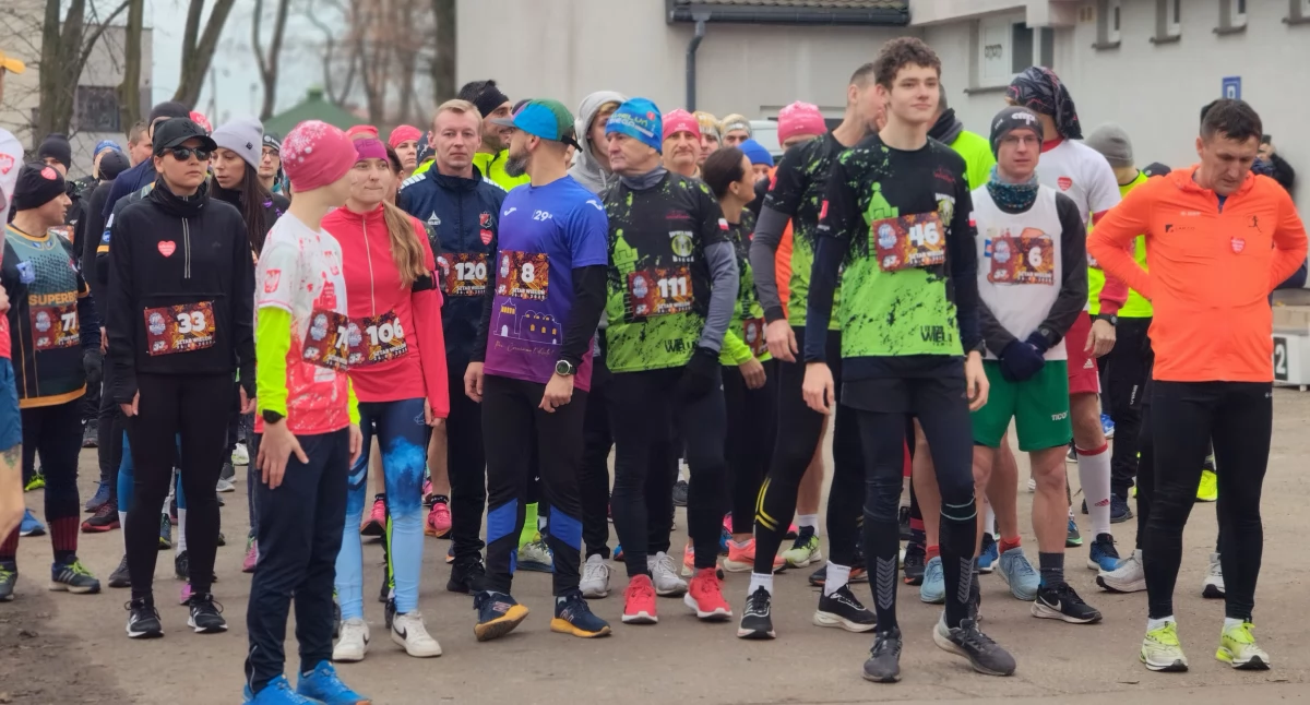 Biegacze wspierają WOŚP w Wieluniu. Bryła i Bednarz triumfują w „Policz się z cukrzycą”