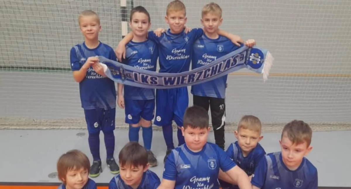 Młodzi piłkarze grali w X edycji „Bajlandia Cup” w Praszce