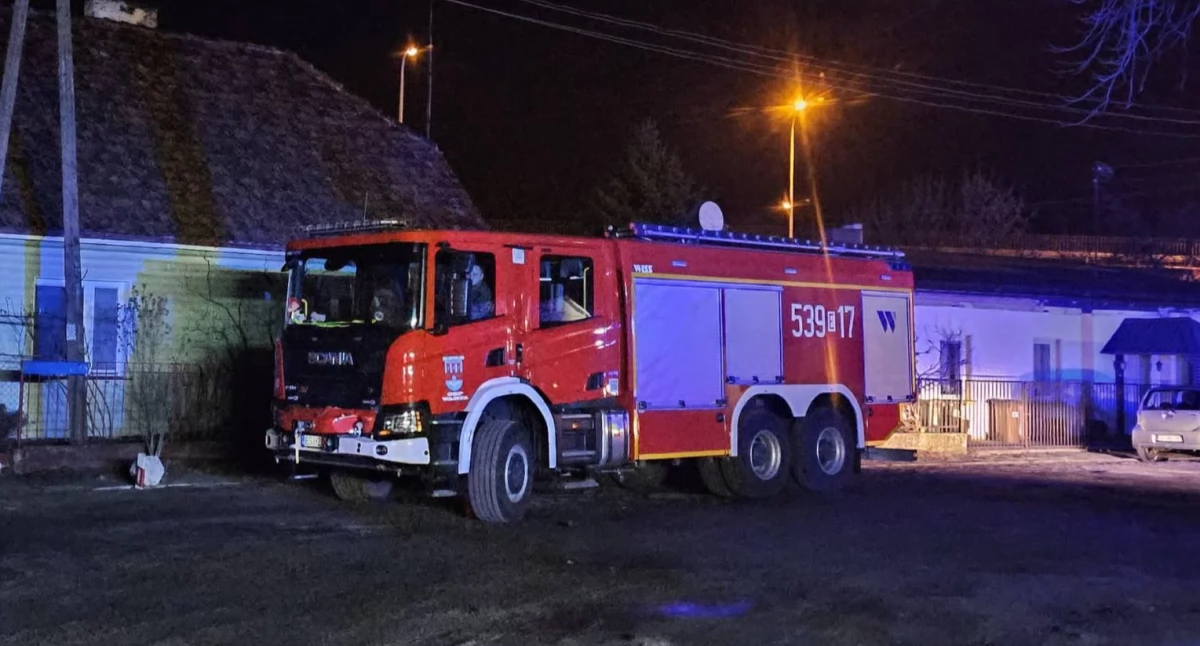 Płonął pustostan: strażacy oszacowali straty na 70 tys. zł