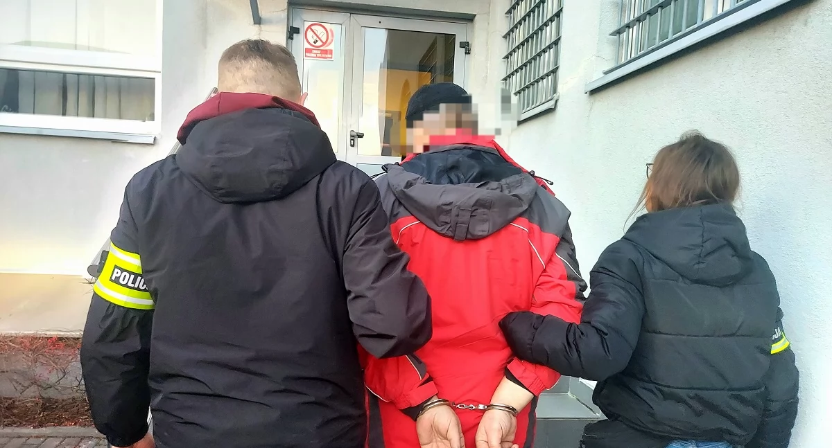 Ładunek wybuchowy pod dyskoteką w Zduńskiej Woli. Pakunek zostawił 65-latek