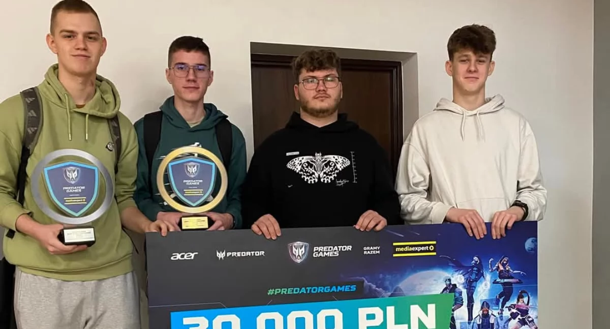 Zespół Szkół nr 1 mistrzem w Counter-Strike 2! Triumf w Predator Games