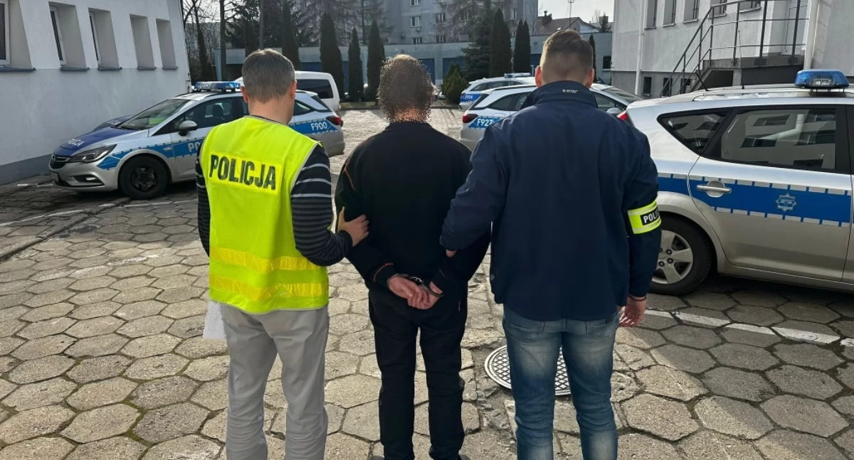 Mundurowi przejęli blisko kilogram narkotyków. W sprawie zatrzymano 25-latka