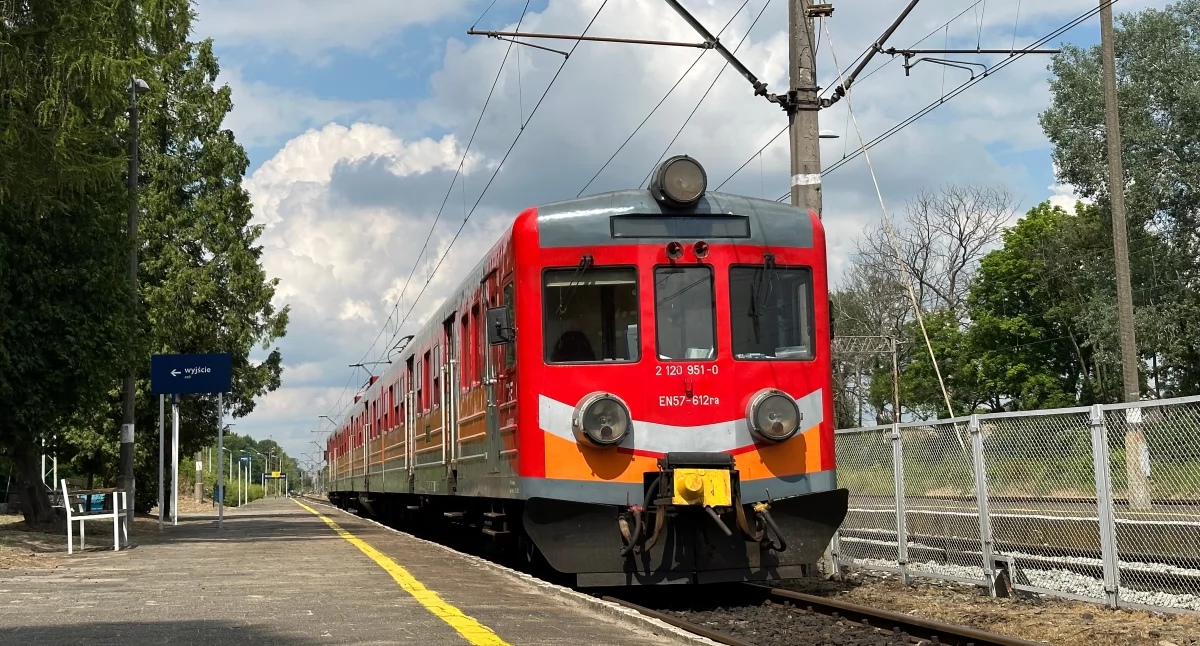 Jak powinny kursować pociągi przez Wieluń i Chorzew Siemkowice. Trwają konsultacje regionalnego rozkładu jazdy 